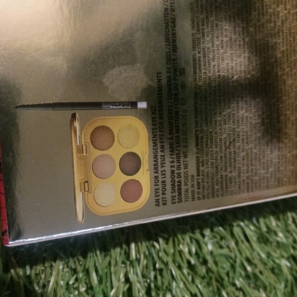 Mac eyeshadow